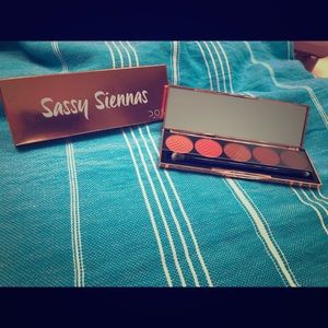Sassy Siennas Eyeshadow